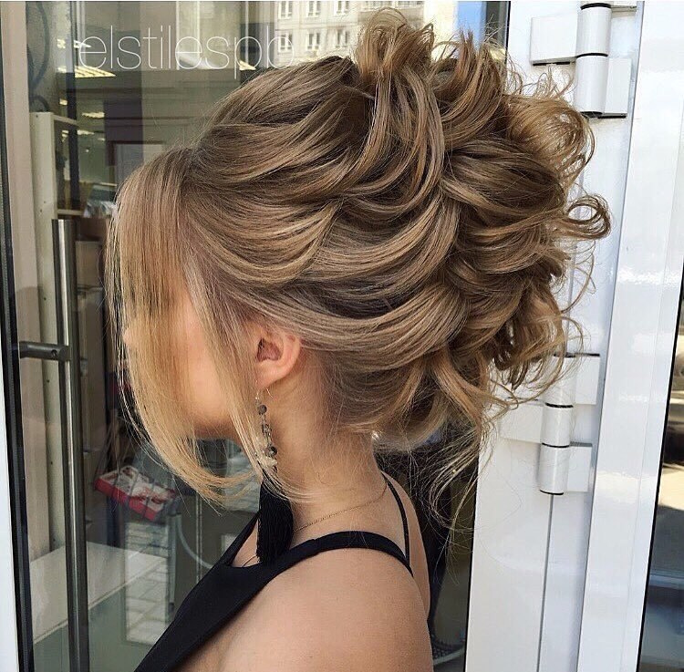 Стилист-визажист Дзержинск. Прическа гребешки на средние и длинные воосы http://olgadz.ru/