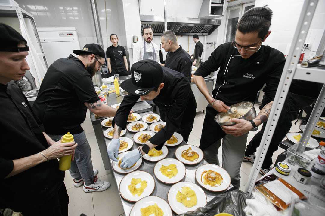 Гастроужин в ресторане Гонг Челябинск