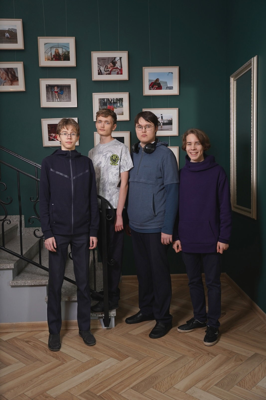 Выпускные альбомы Красноярск: фотосессия в Квартире Академика. СИГМА | Студия выпускных альбомов Красноярск