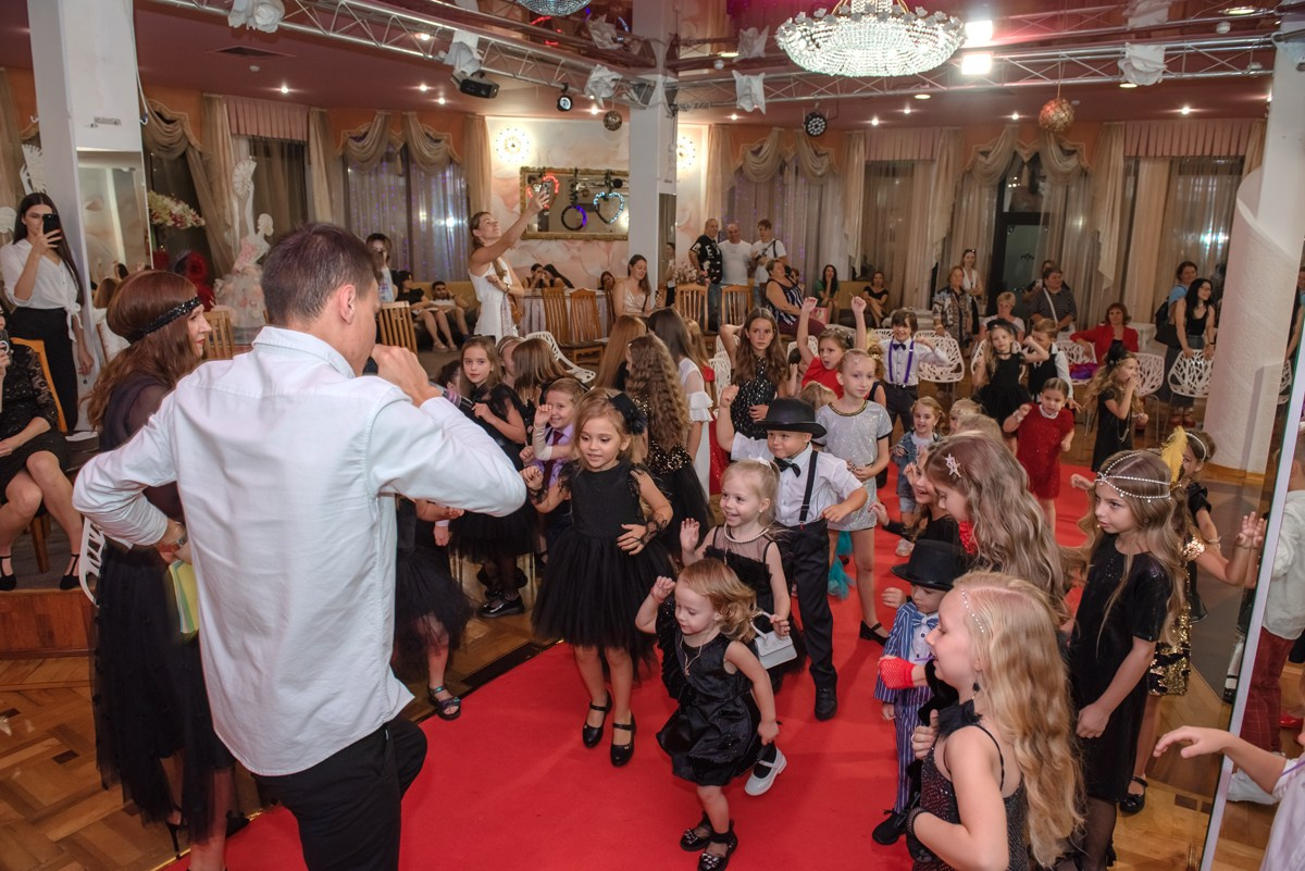 HAPPYkids дефиле санаторий Октябрьский. Семейный и коммерческий фотограф в Сочи Александр Бодунов