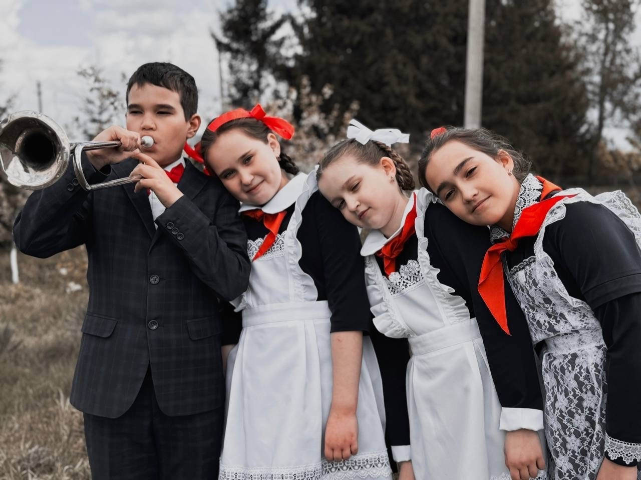 Пионерская эпоха в фотографиях. Школьный медиацентр МБОУ «Парапинская СОШ» в Республике Мордовия