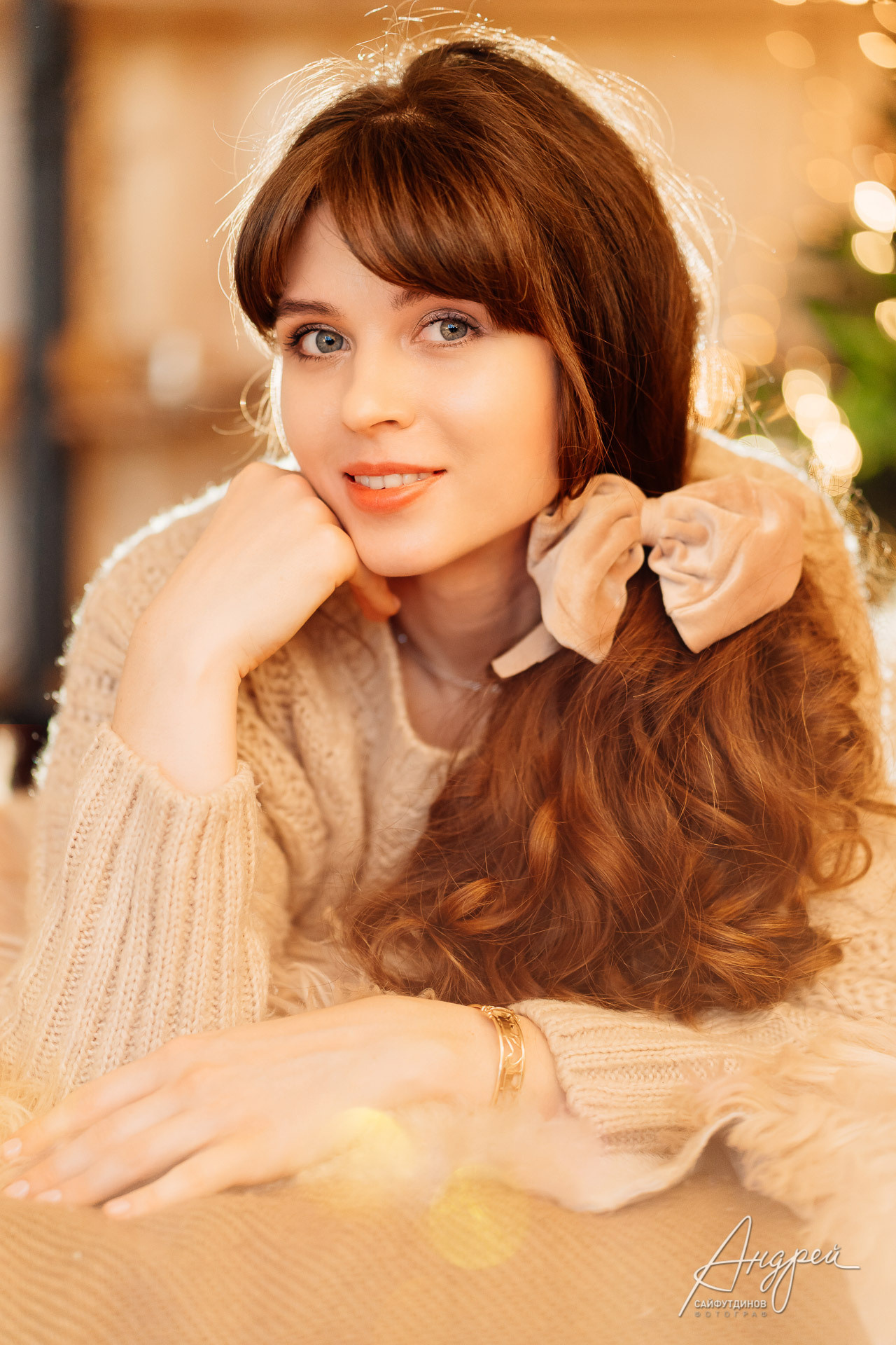 Семейная новогодняя фотосессия. Фотостудия Royal, зал Scandi. Свадебный и семейный фотограф в Ростове-на-Дону. Андрей Сайфутдинов