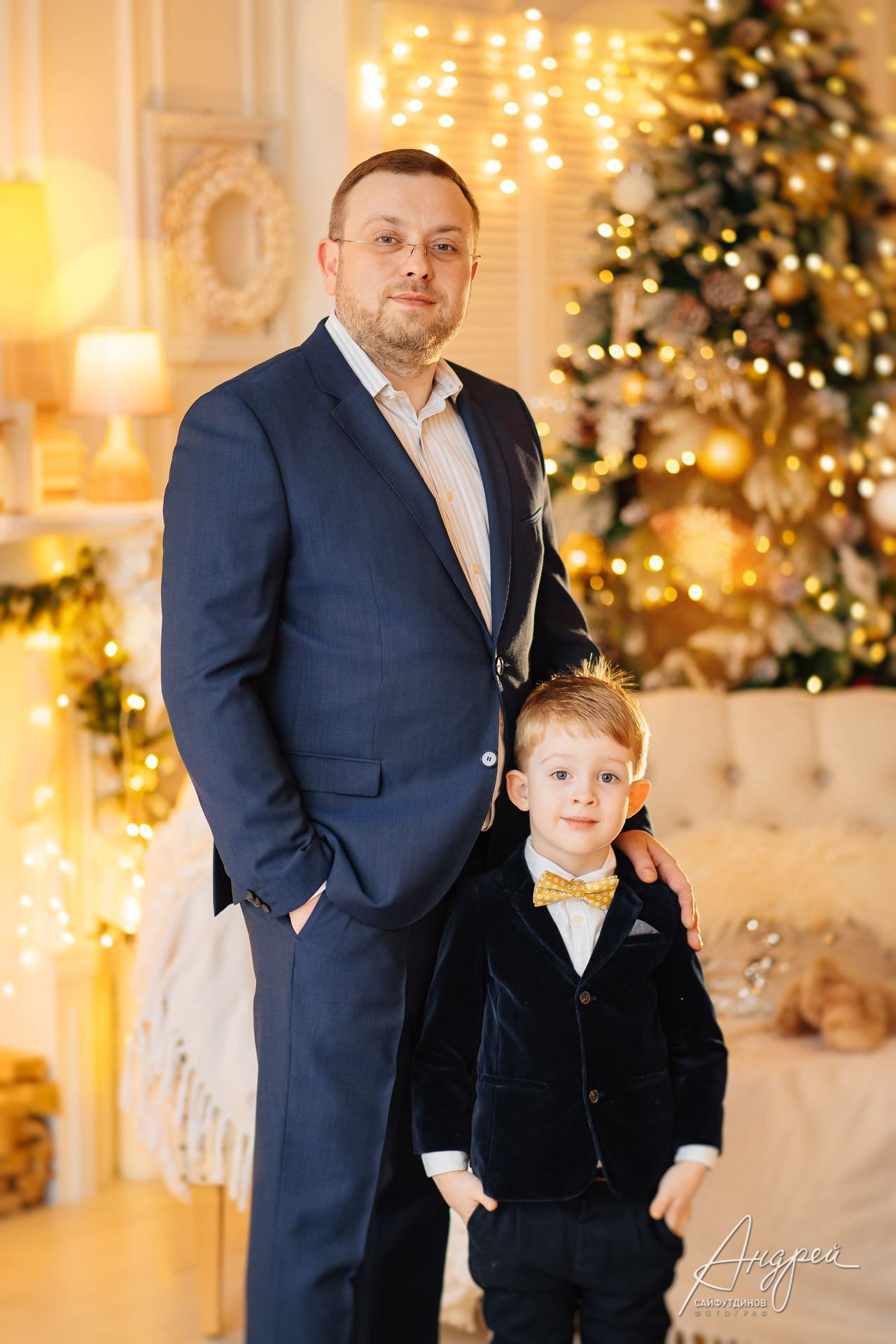 Семейная новогодняя фотосессия. Фотостудия Royal, зал Scandi. Свадебный и семейный фотограф в Ростове-на-Дону. Андрей Сайфутдинов