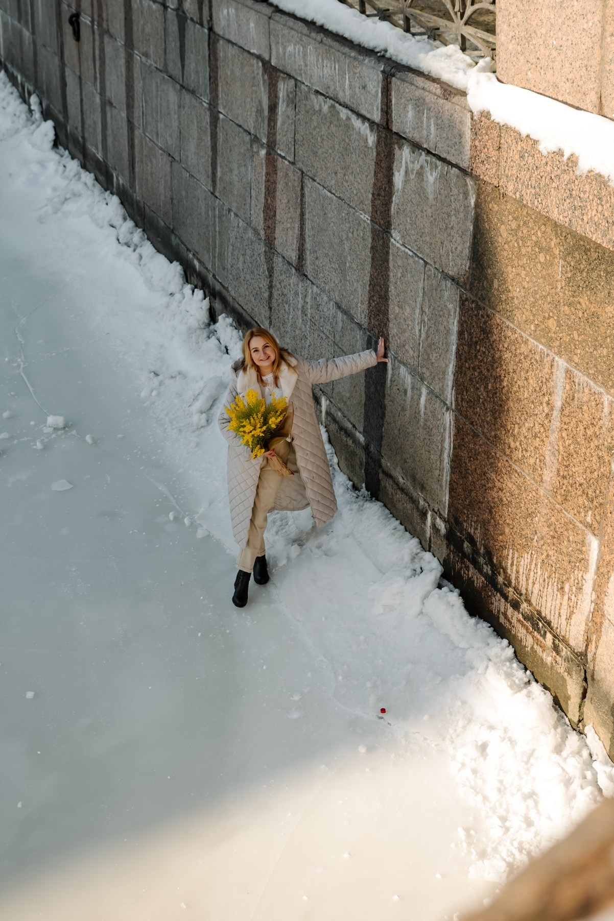 Прогулка с цветами по улицам и каналам. Свадебный и семейный фотограф в Санкт-Петербурге Елена Худякова