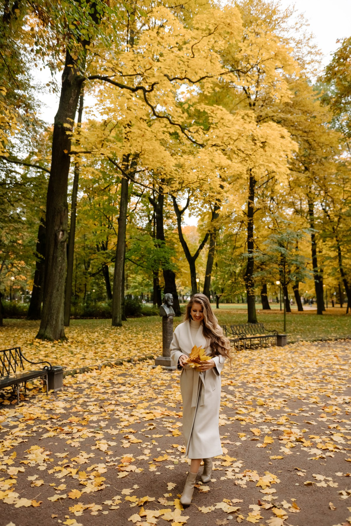 Осенняя фотосессия в Питере в Михайловском саду. Свадебный и сеейный фотограф в Санкт-Петербурге Елена Худякова