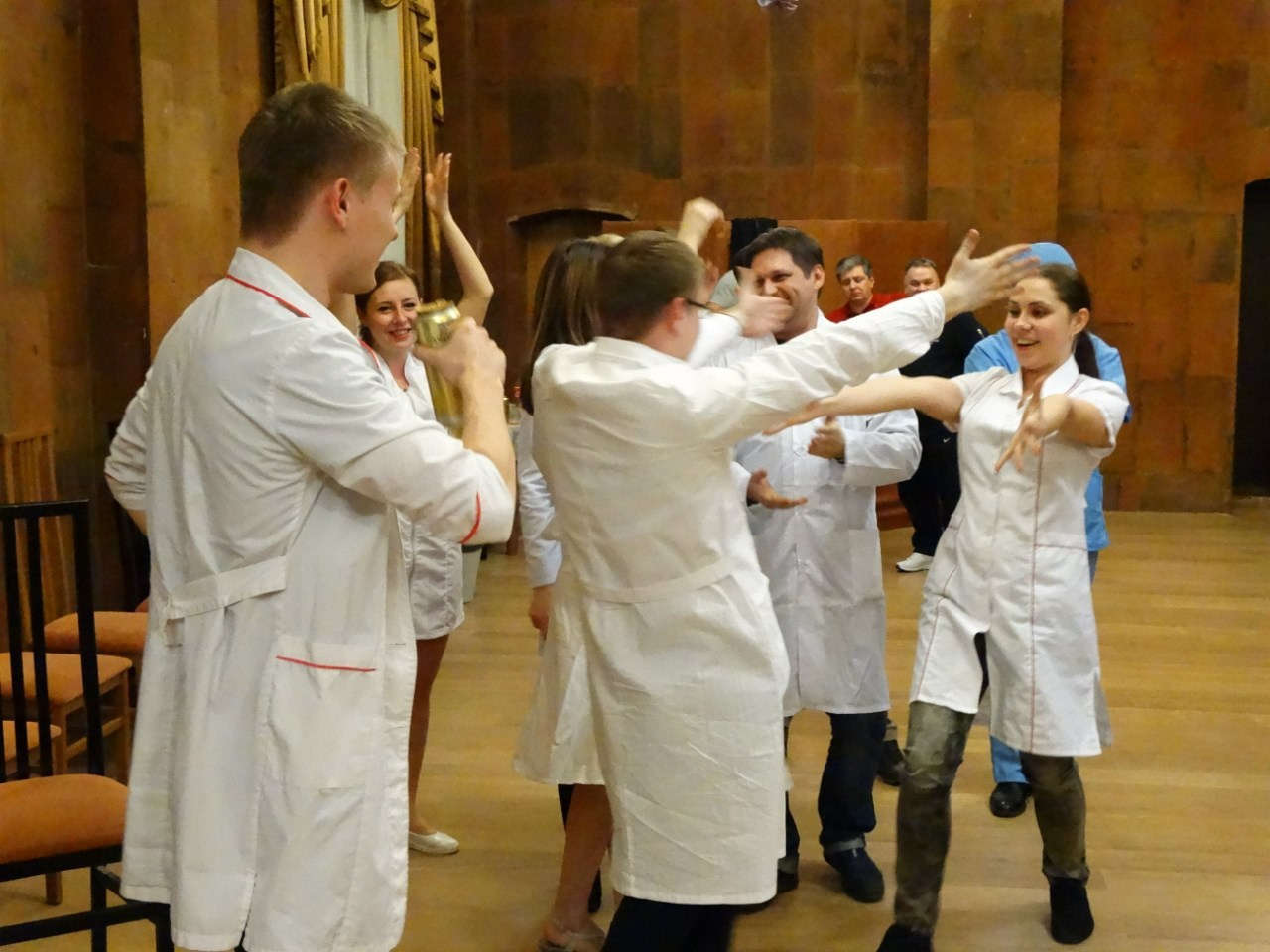 Люди в белом | 14-15.03.2015. Галерея Фантим