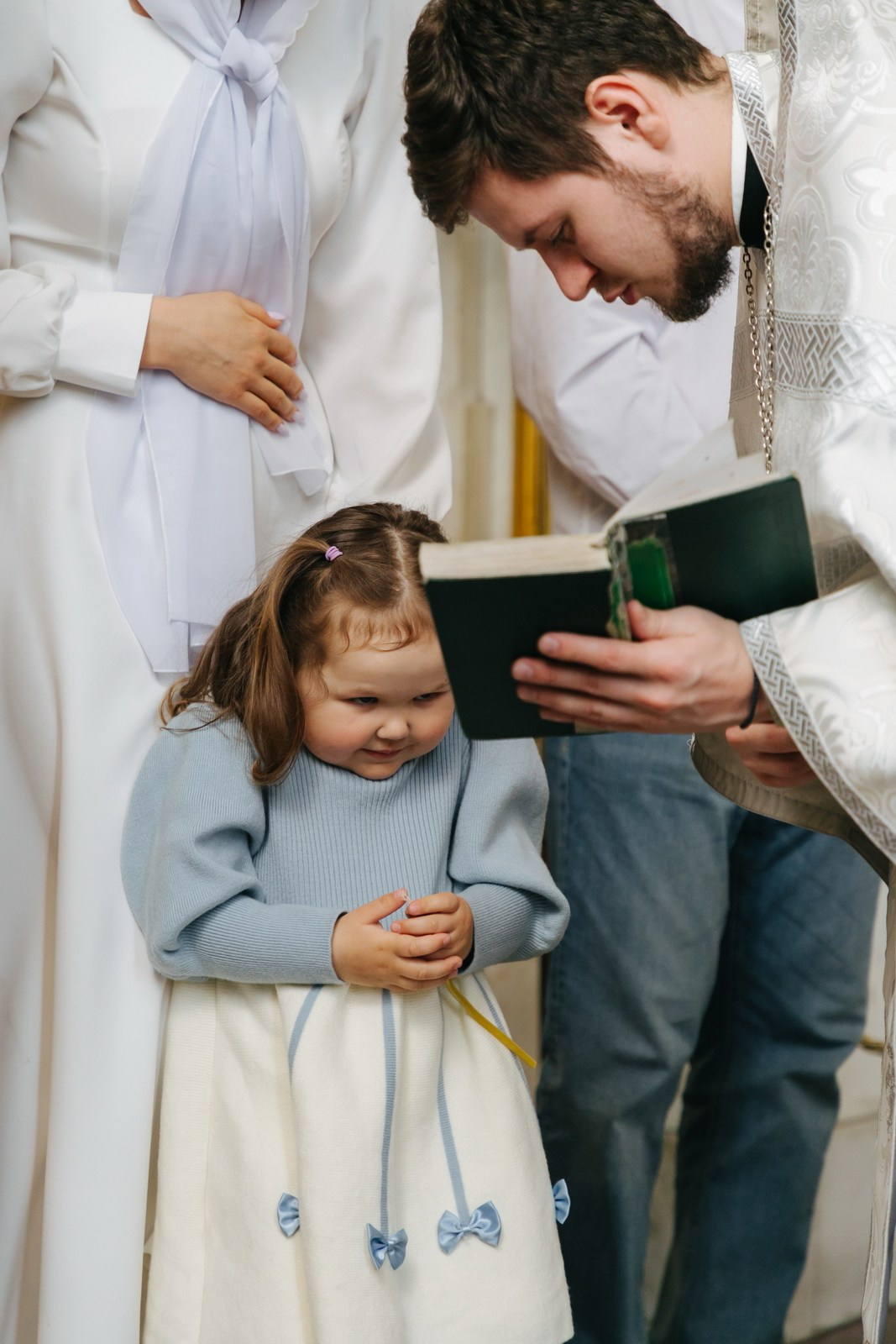 Крещения в Санкт-Петербурге. Фотограф крещение венчание в Петербурге! Помогает подобрать храм и посоветовал душевного батюшку в СПб