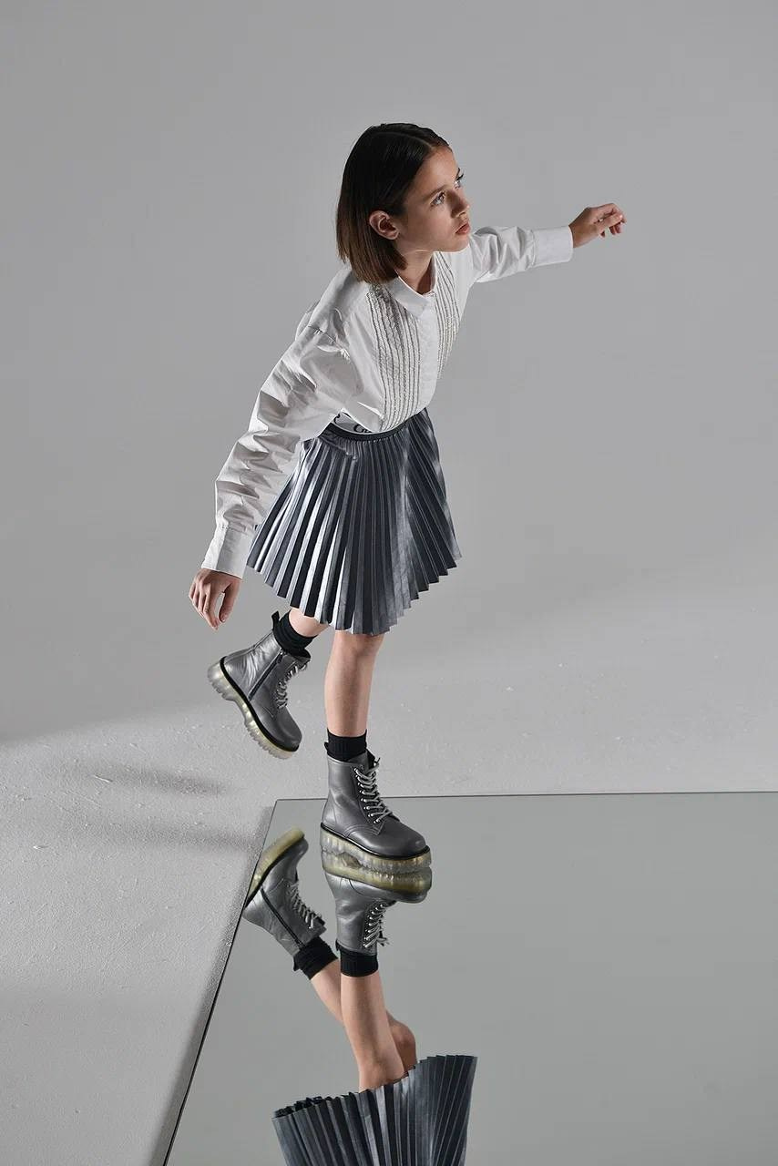 Зеркало. Фотограф для маркетплейсов Михаил Бове