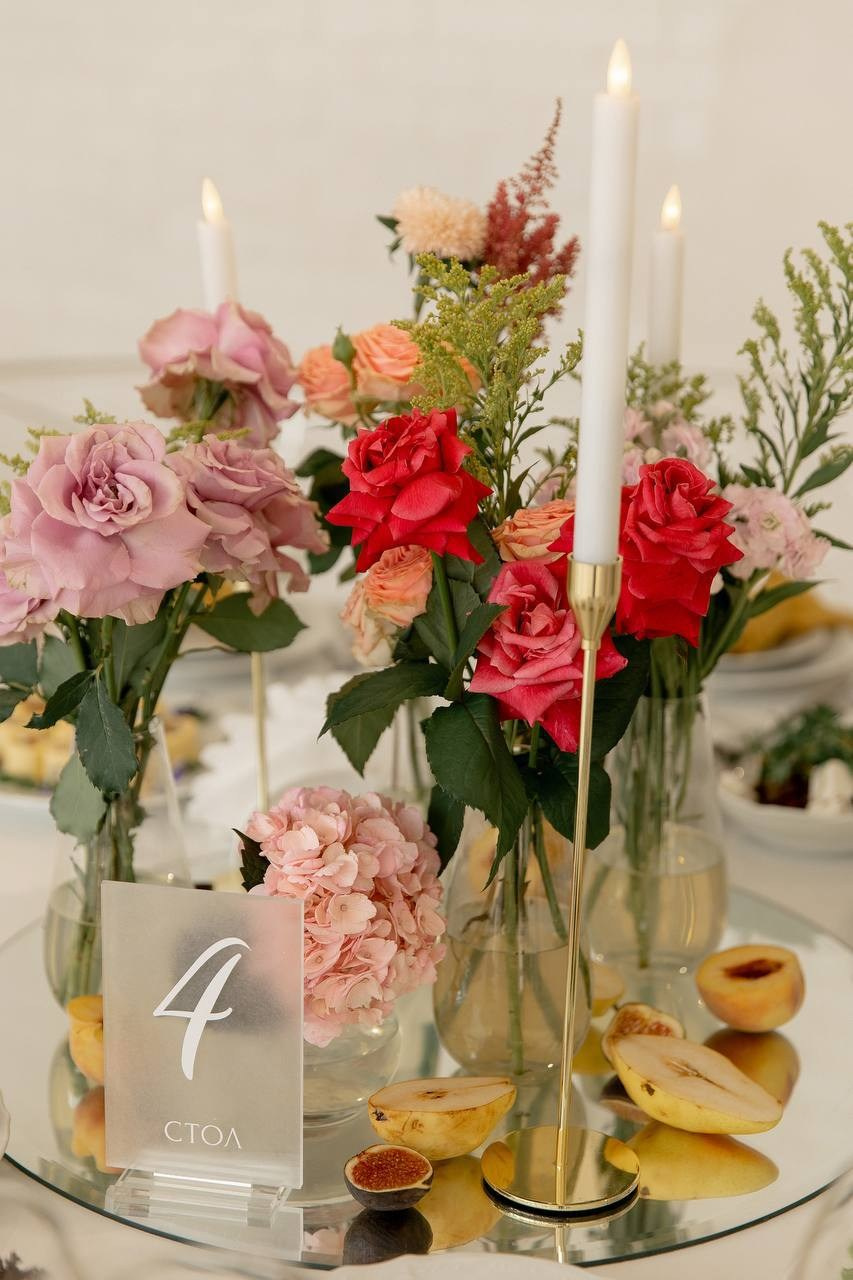 Яркий декор с использованием фруктов и овощей. Подрядчики и друзья сети свадебных площадок House for wedding