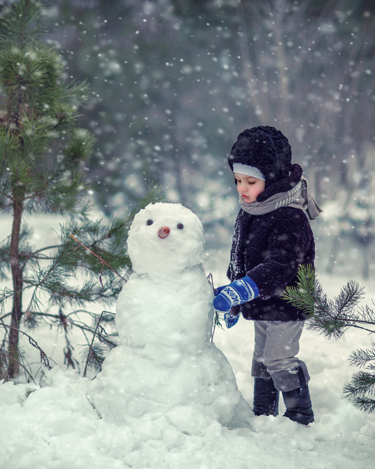 Даня и снеговик. Фотограф Минск Юлия Войнич