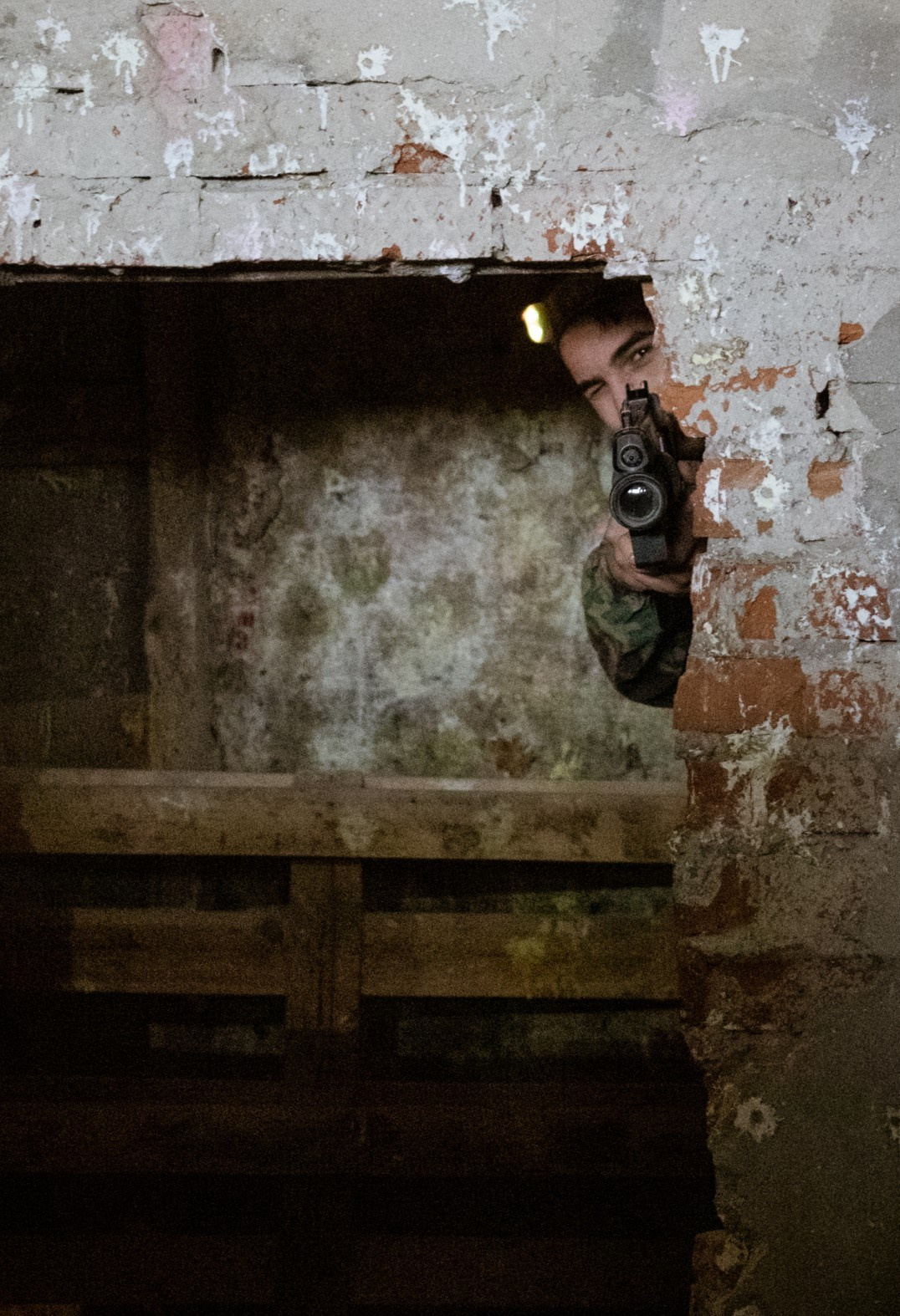 Лазертаг на заводе ЗИП. Репортажный, промышленный и маркетплейс-фотограф Дмитрий Чернат