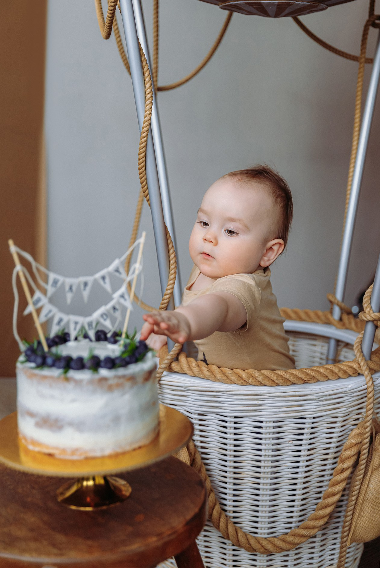Семейная фотосессия на первый годик. Семейный и детский фотограф в Мурманске Карина Березина