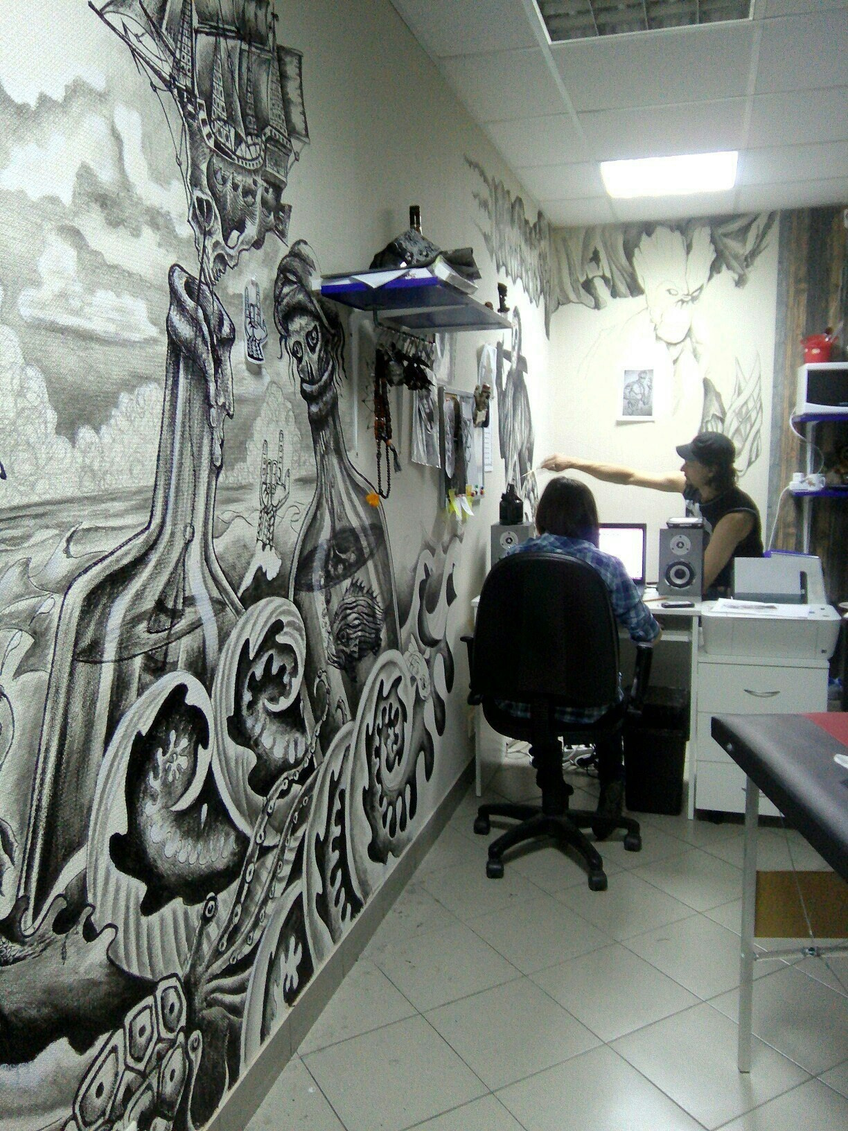 Роспись стен. Яр Панов Арт.Картины, татуировки, роспись стен и одежды в Москве