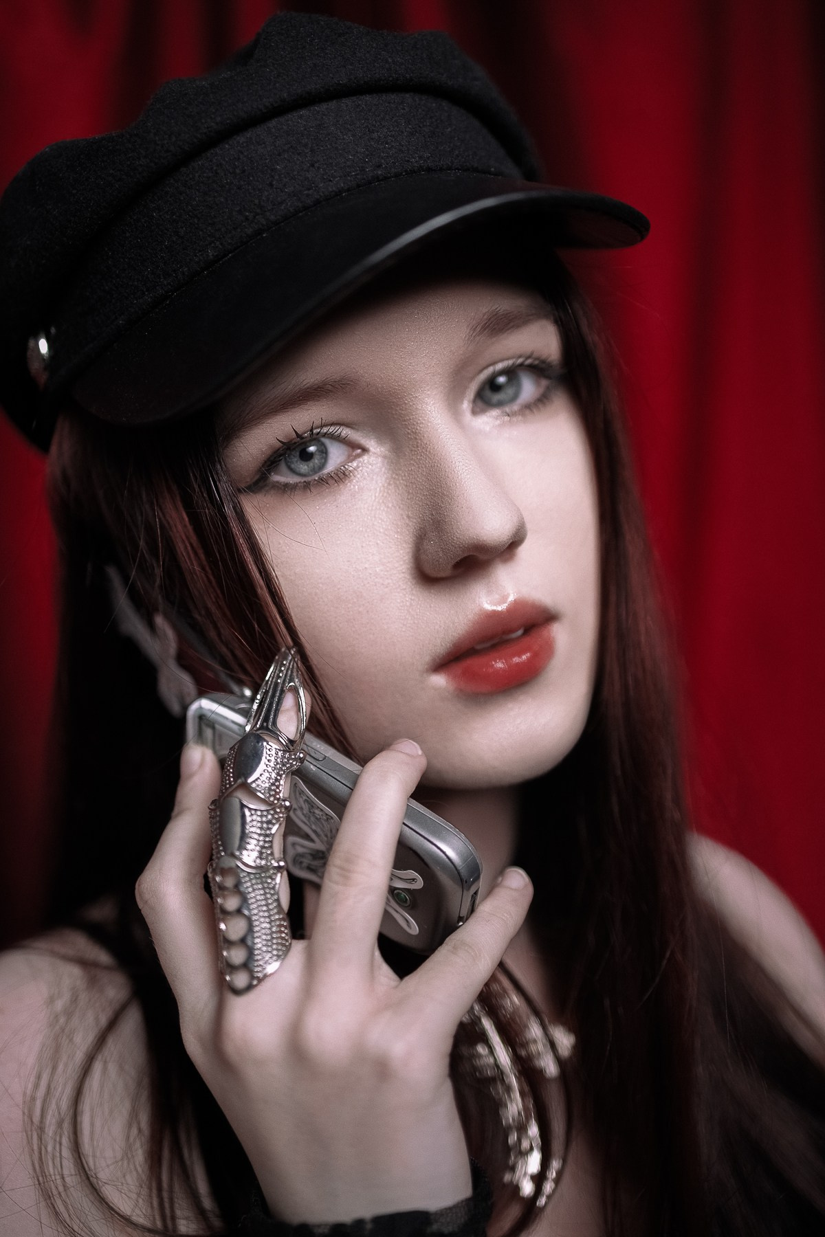 Isa — miss red. Лёша Афинский | Art & Fashion Фотограф в Екатеринбурге