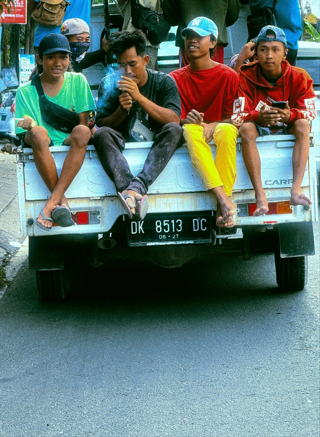 Современная концептуальная фотография о теле, уязвимости и идентичности. Визуальная практика на стиле честности, пост-иронии и искусства.Рекламная фотография, Концептуальная фотография, Современный художник, Психология, Коммерческий фотограф, Репортажный фотограф, Стрит фотография, Арт, Сюрреализм, Мобильная фотография, Снято на айфон, Дима Бурза