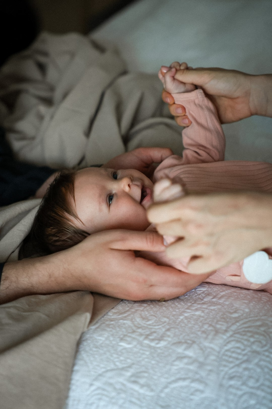 Крошка с семьей. Ваш семейный newborn и lifestyle фотограф в СПБ Наталья Журавлева