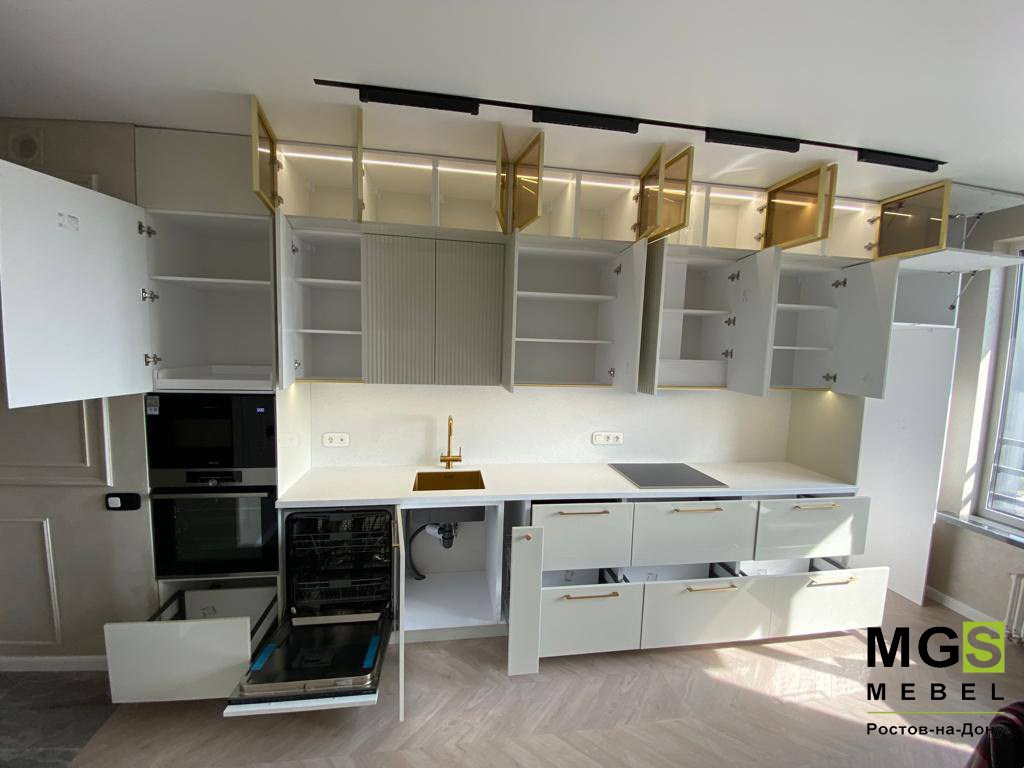 Верхние и нижние кухонные шкафы