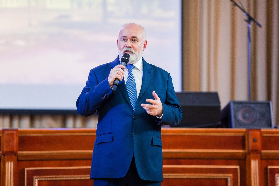 Выпускной в гимназии «Василиада». Репортажный фотограф Борис Геер