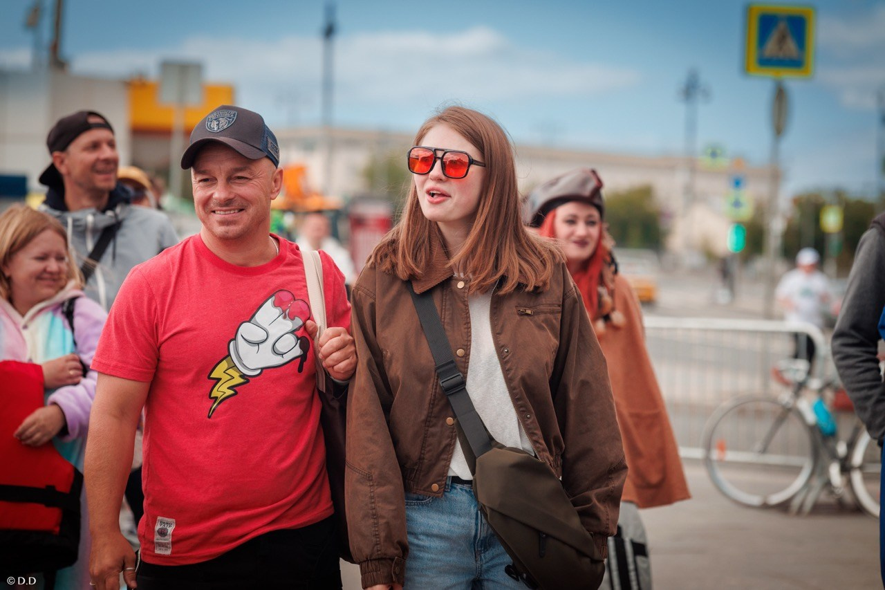 SUP- карнавал на реке Яуза 2025. Различные мероприятия и просто фотографии людей