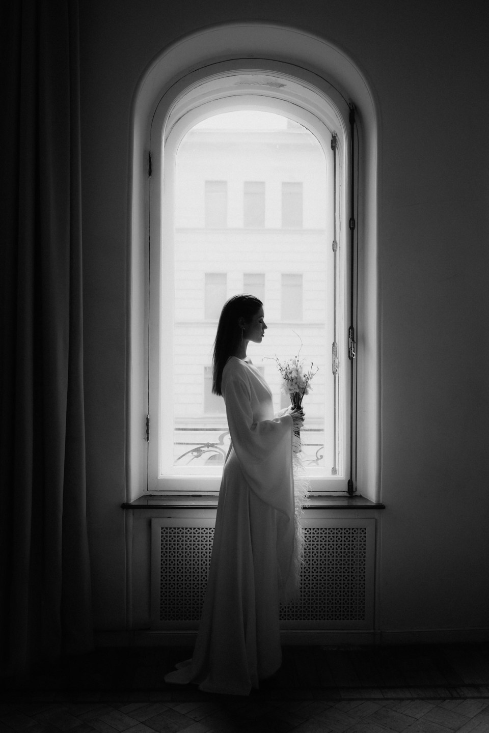 За окном питерские крыши. Свадебный фотограф в Белгороде Антон Каменев