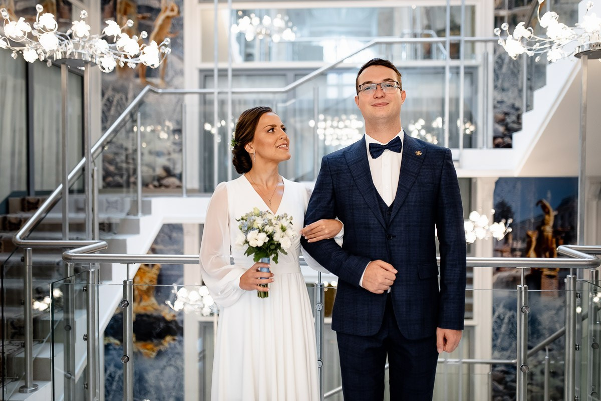 Жених и невеста. Портрет в ЗАГСе Петергофа.