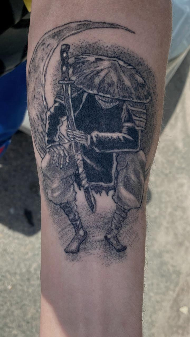 Тату. Яр Панов Арт.Картины, татуировки, роспись стен и одежды в Москве