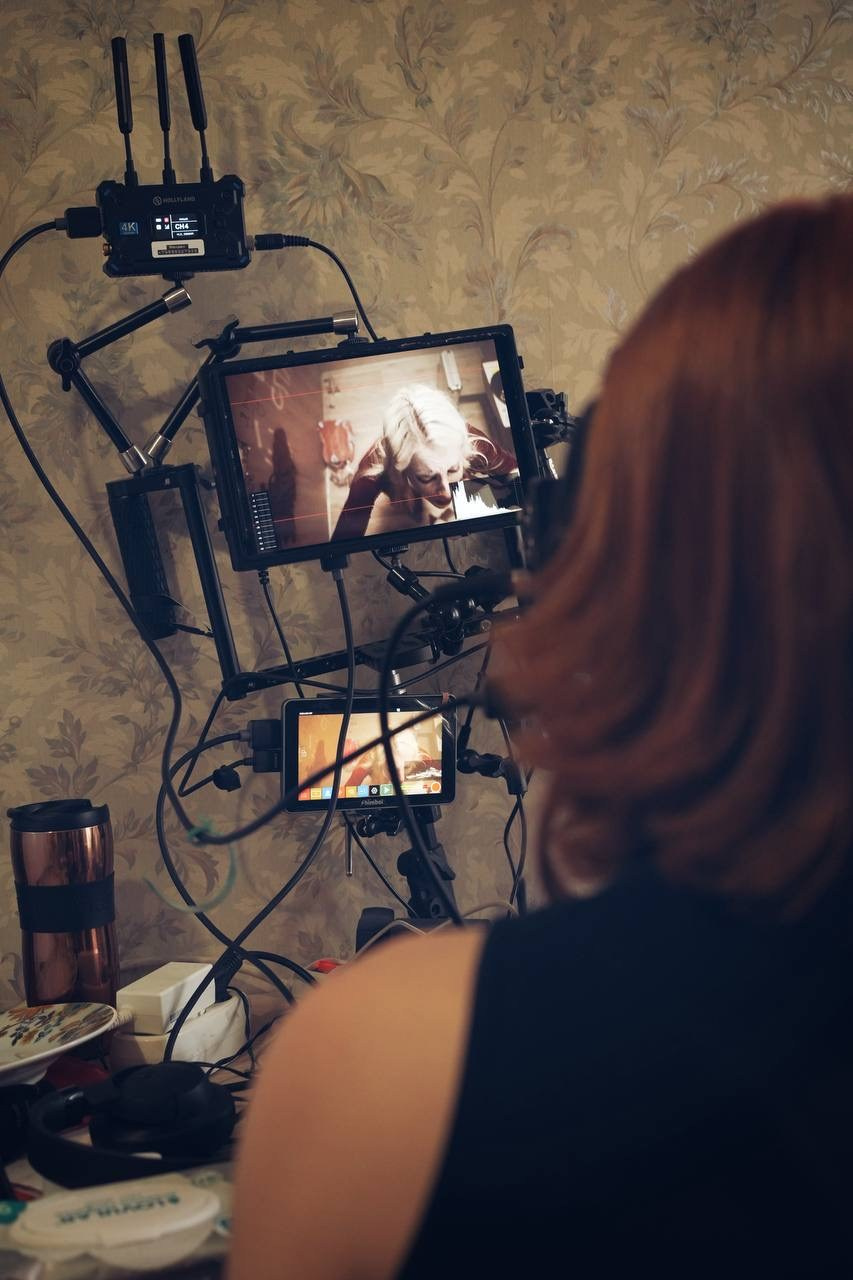 Полный метр «ЛИФТ В ПРОШЛОЕ». Фотограф, оператор и рилсмейкер в Москве — Ася Палагута