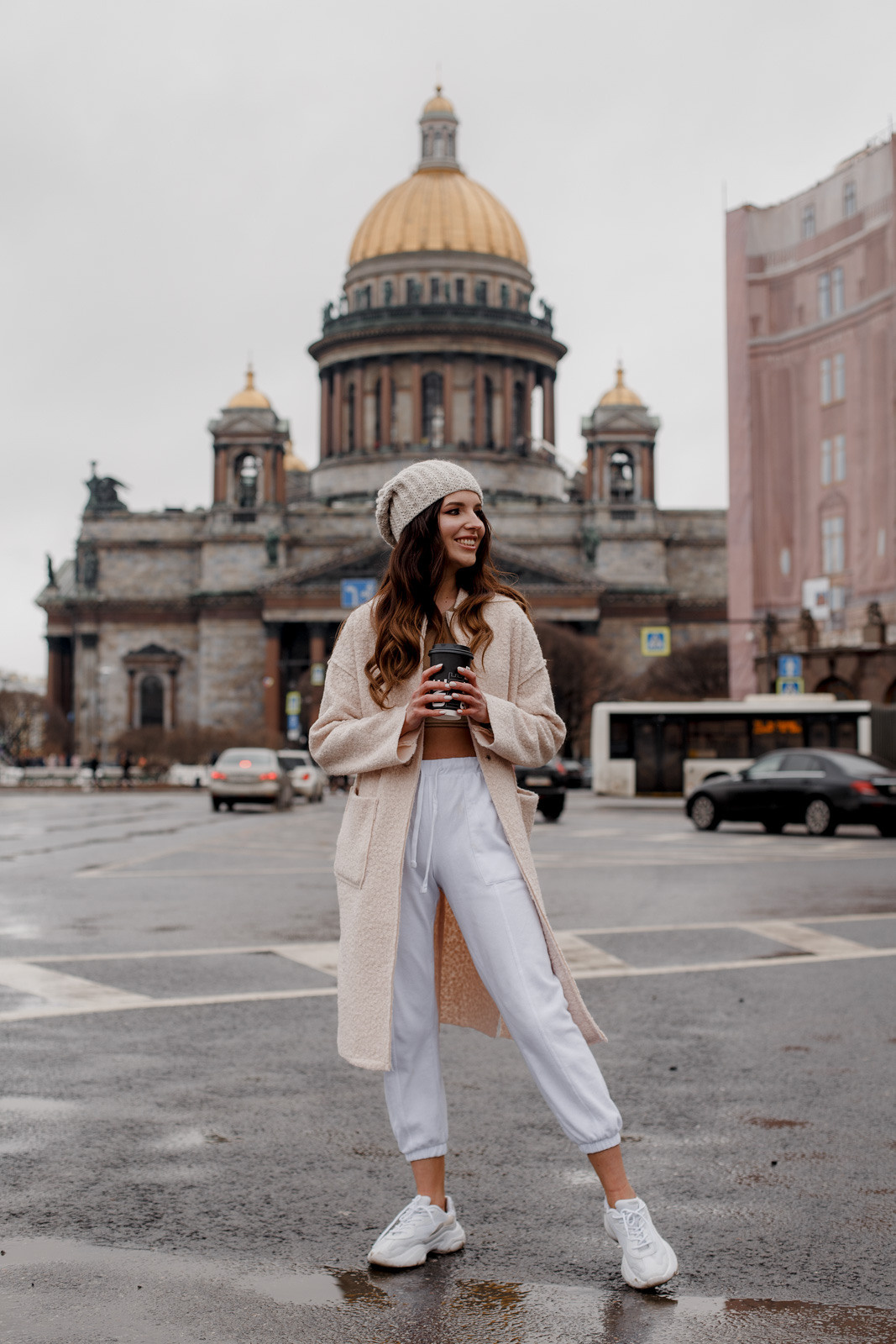 Прогулка возле Исаакиевского собора. Свадебный фотограф Санкт-Петербург  Москва