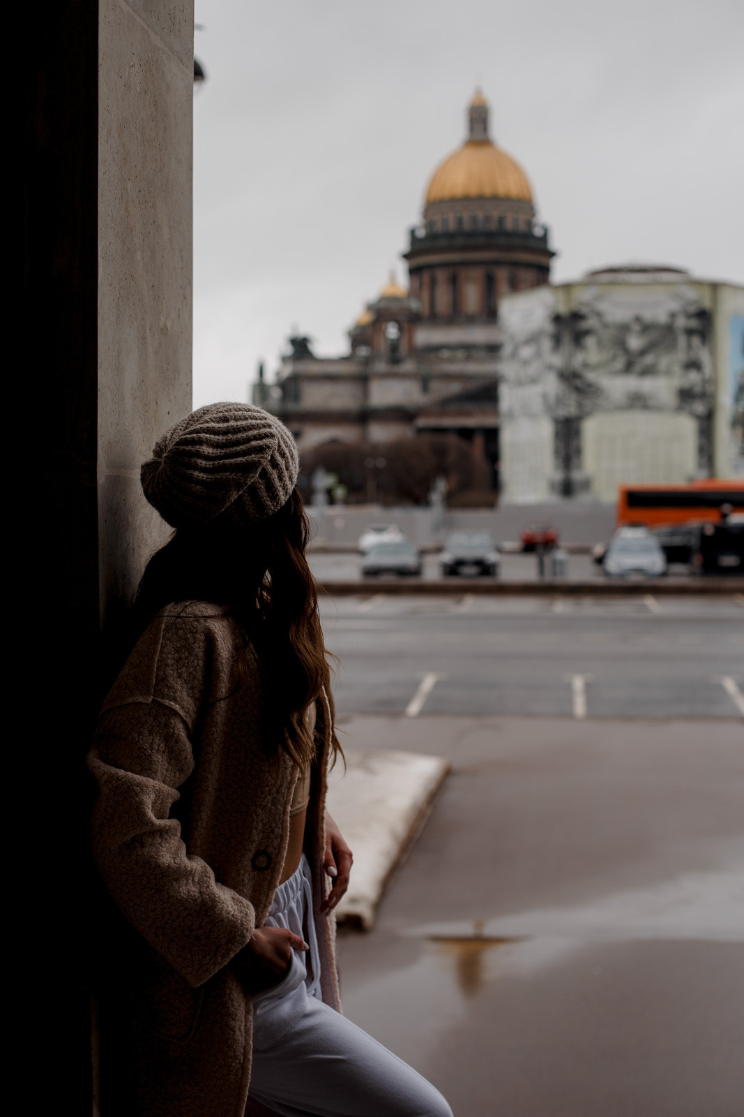 Прогулка возле Исаакиевского собора. Свадебный фотограф Санкт-Петербург  Москва
