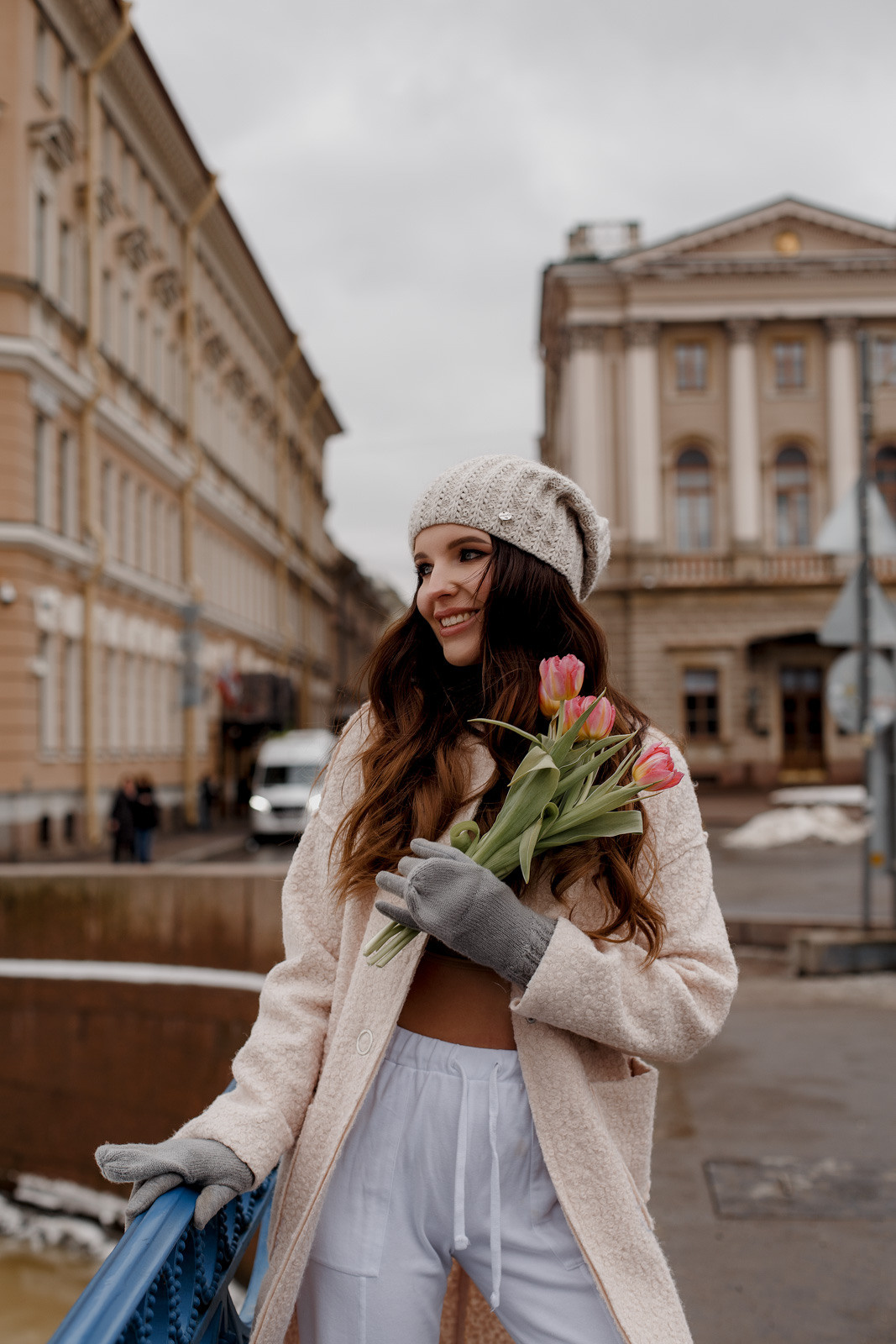 Прогулка возле Исаакиевского собора. Свадебный фотограф Санкт-Петербург  Москва
