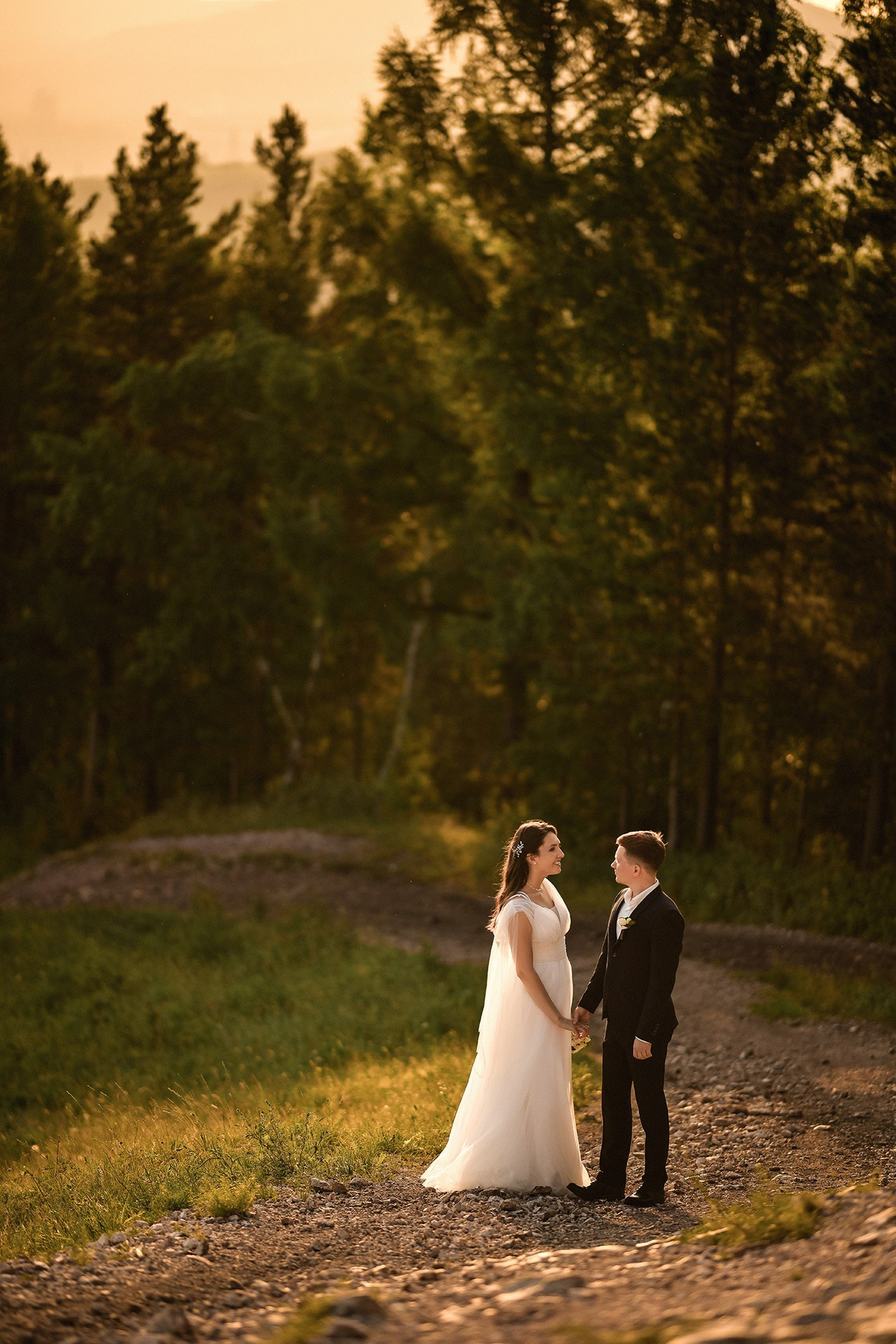 Свадьба в теплый июнь в Красноярске. 📸 Свадебный и семейный фотограф в Красноярске Тихомиров Евгений | 17 лет опыта | 800+ свадеб