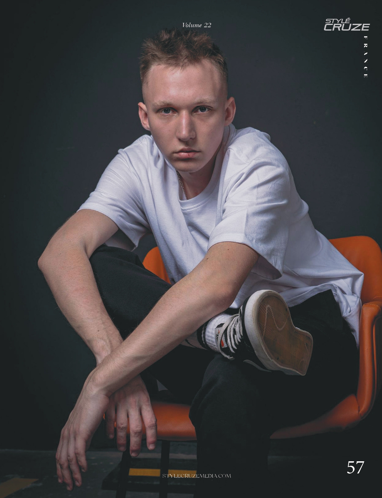 Богдан в STYLÉCRUZE France Paris, France. Фотосессия в Спб в студии, фотограф Панютина Марина