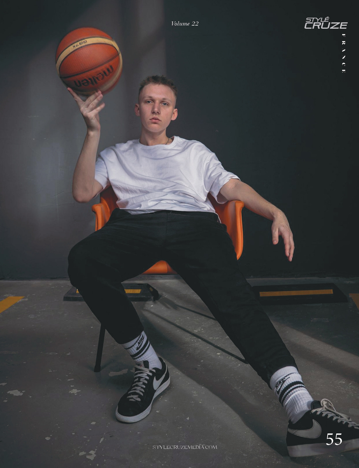 Богдан в STYLÉCRUZE France Paris, France. Фотосессия в Спб в студии, фотограф Панютина Марина