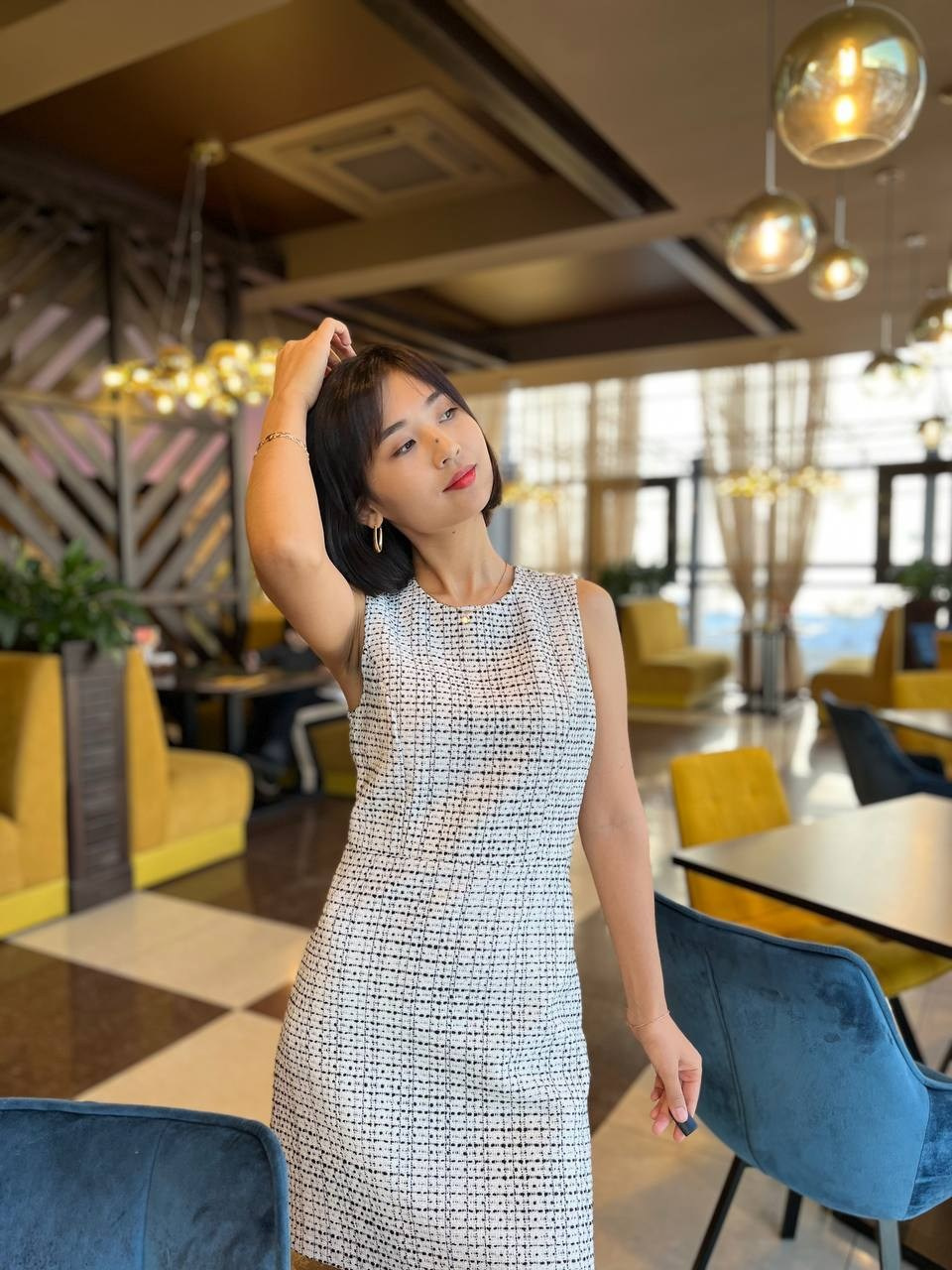 Модель для предметной съемки Дамира Красноярск| Sale Easy