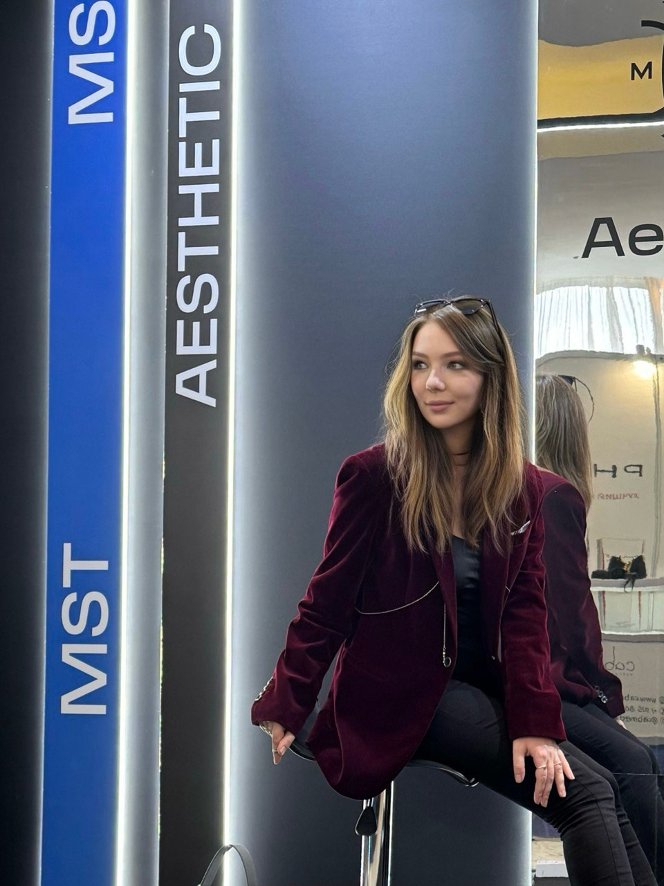 О дизайнере