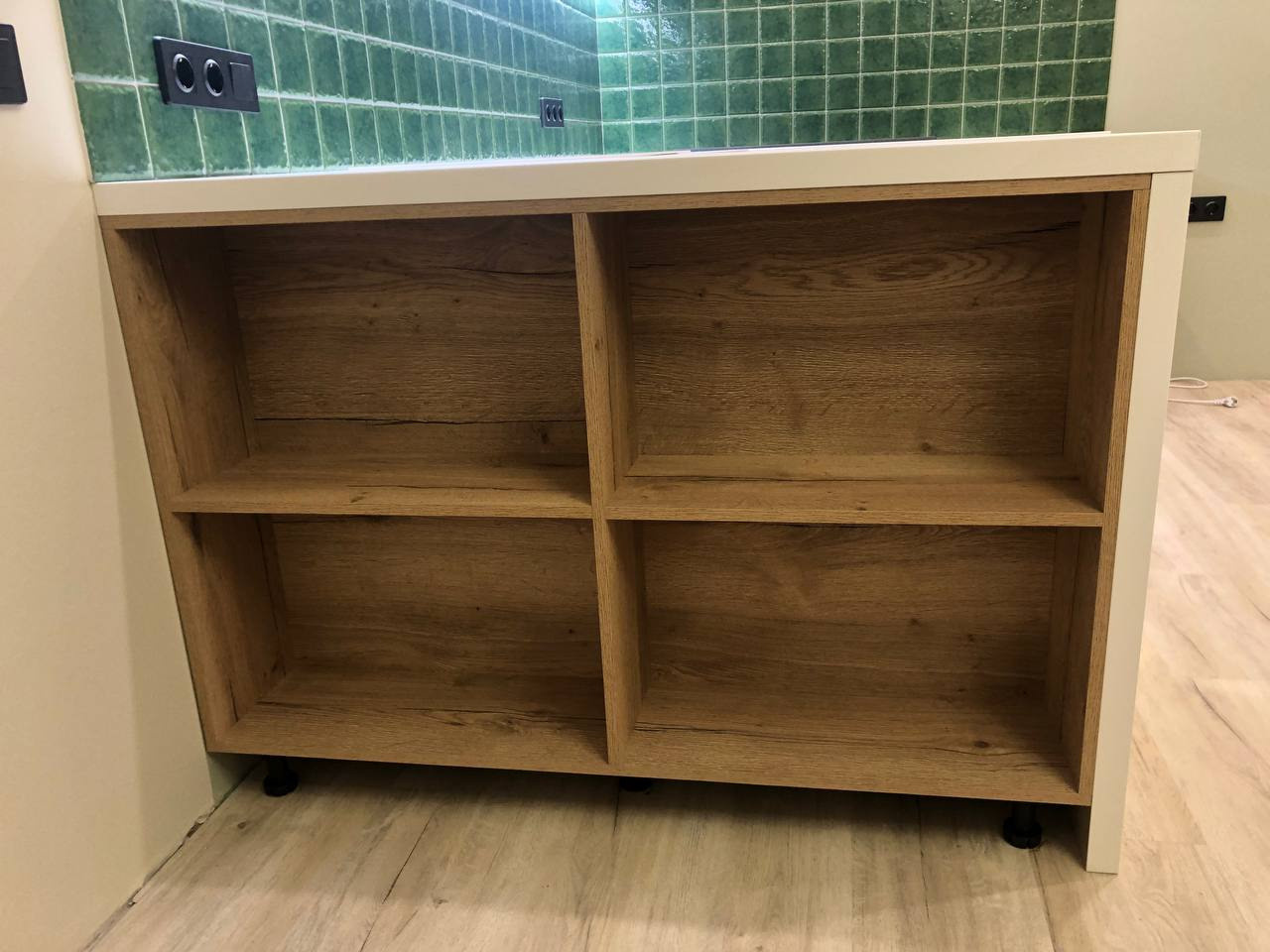 Фото с монтажа |Мебель на заказа: кухни, шкафы и т.д. в Томске. ГУДРУМ — Мебель на заказ в Томске | Кухни | Шкафы | Стулья и Столы