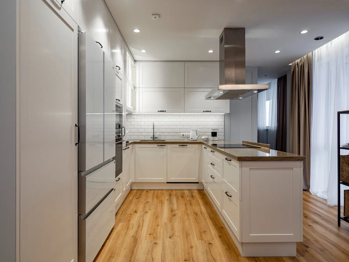 От кухни до дверей в спальне: расставляем мебель во всех комнатах дома. ГУДРУМ — Мебель на заказ в Томске | Кухни | Шкафы | Стулья и Столы