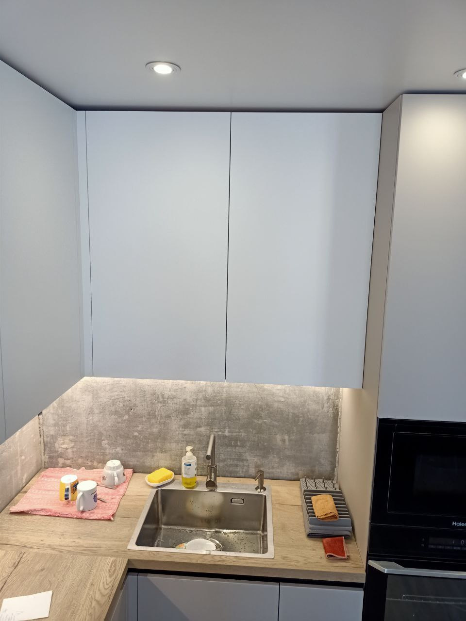 Фото с монтажа |Мебель на заказа: кухни, шкафы и т.д. в Томске. ГУДРУМ — Мебель на заказ в Томске | Кухни | Шкафы | Стулья и Столы