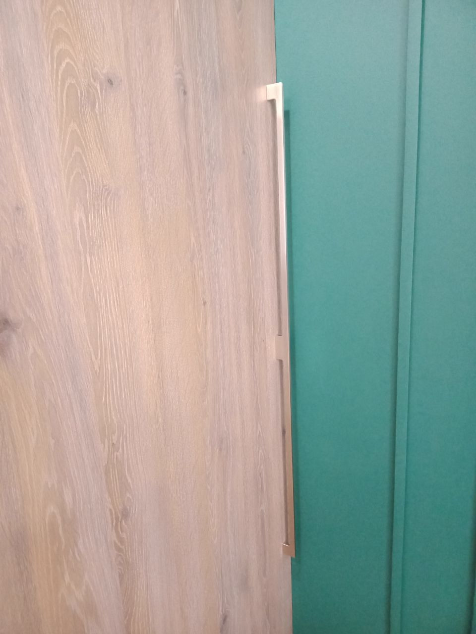 Фото с монтажа |Мебель на заказа: кухни, шкафы и т.д. в Томске. ГУДРУМ — Мебель на заказ в Томске | Кухни | Шкафы | Стулья и Столы