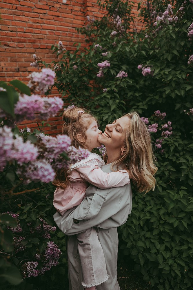 Мама и дочка в сирени!). Катя Сидор — фотограф в Москве