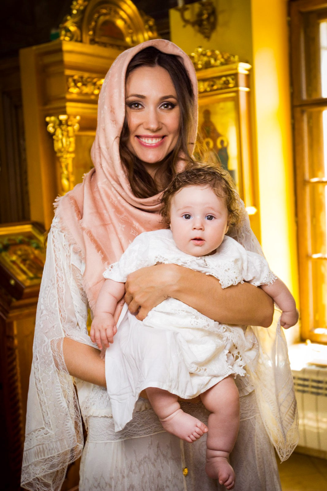 ВЫПИСКА И КРЕЩЕНИЕ. Фотограф и видеограф для бизнеса в Москве — фуд, рестораны, интерьер, контент | Sizov Studio