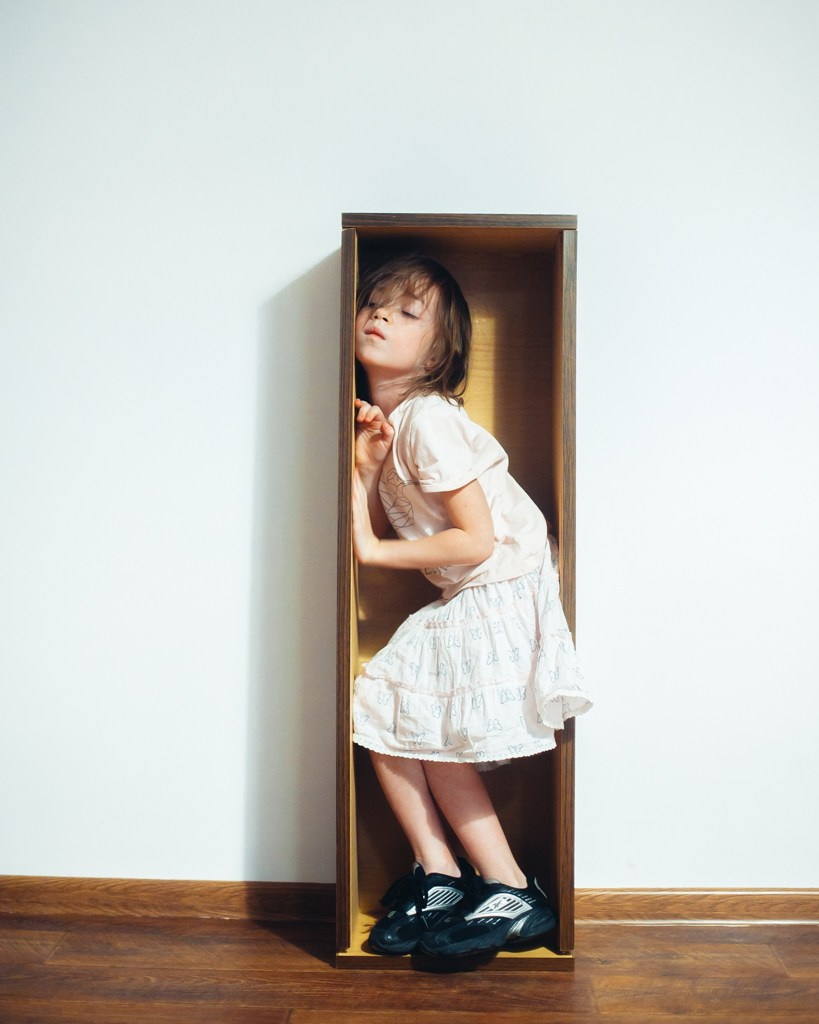 Дочка в студии. Фотограф Денис Денисов