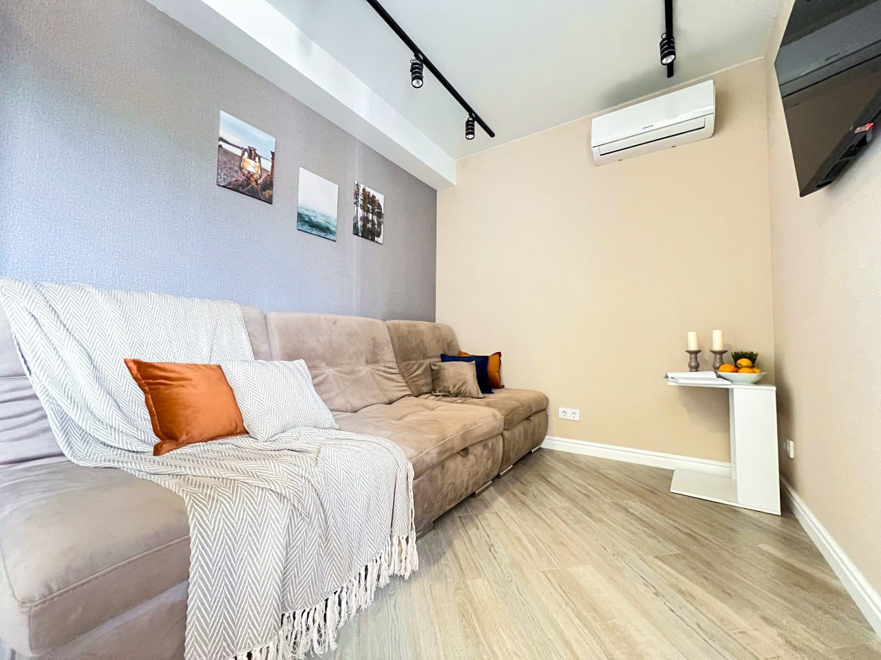 Шикарная квартира в центральном Сочи, рядом с морем!. Квартиры посуточно, длительно в Сочи, LARA APART GROUP