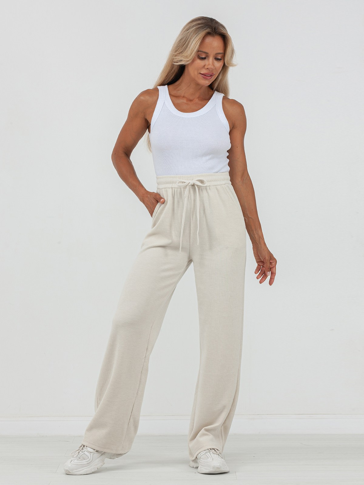 Женская одежда. Сборные фотосъёмки в Москве. фотосессии одежды.фотограф