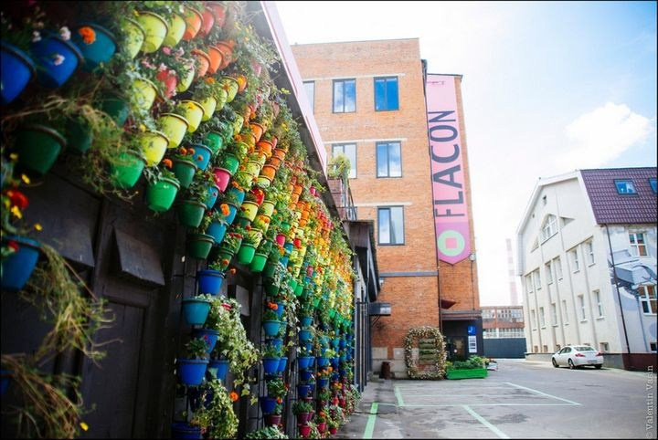 Фотосессия у исторического дома — фасад с лепниной