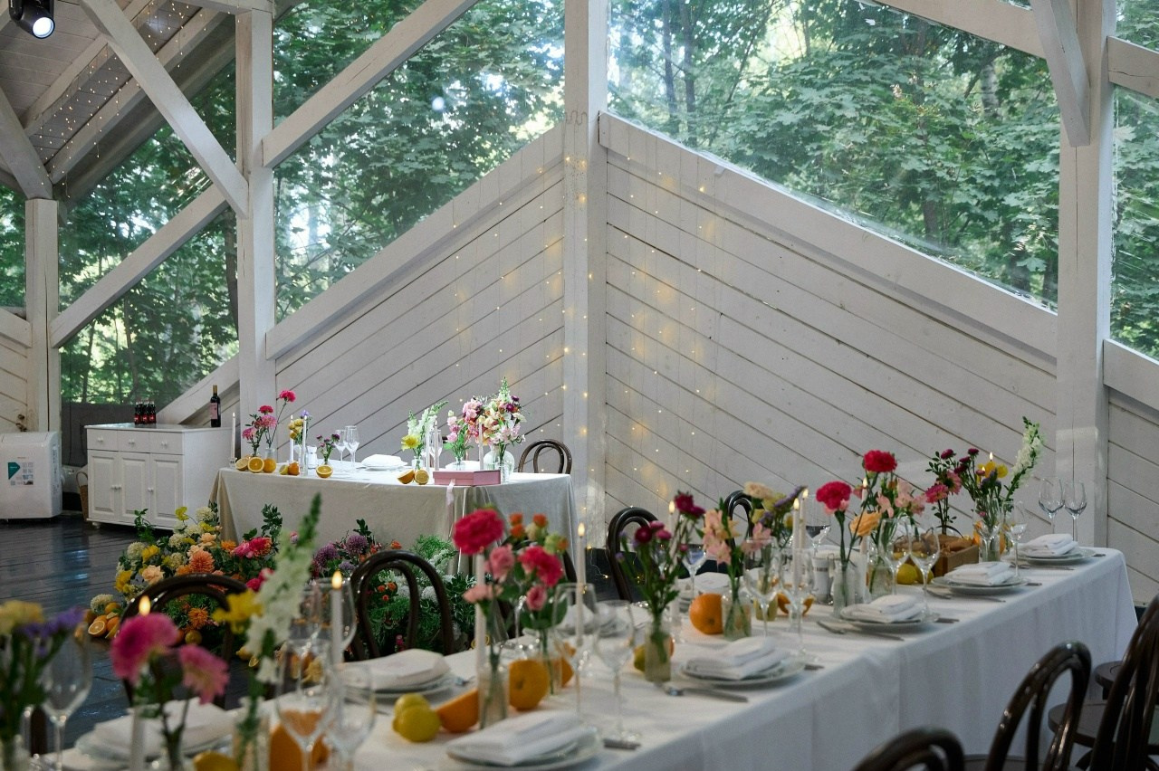 Декор Джуси роуз. Подрядчики и друзья сети свадебных площадок House for wedding