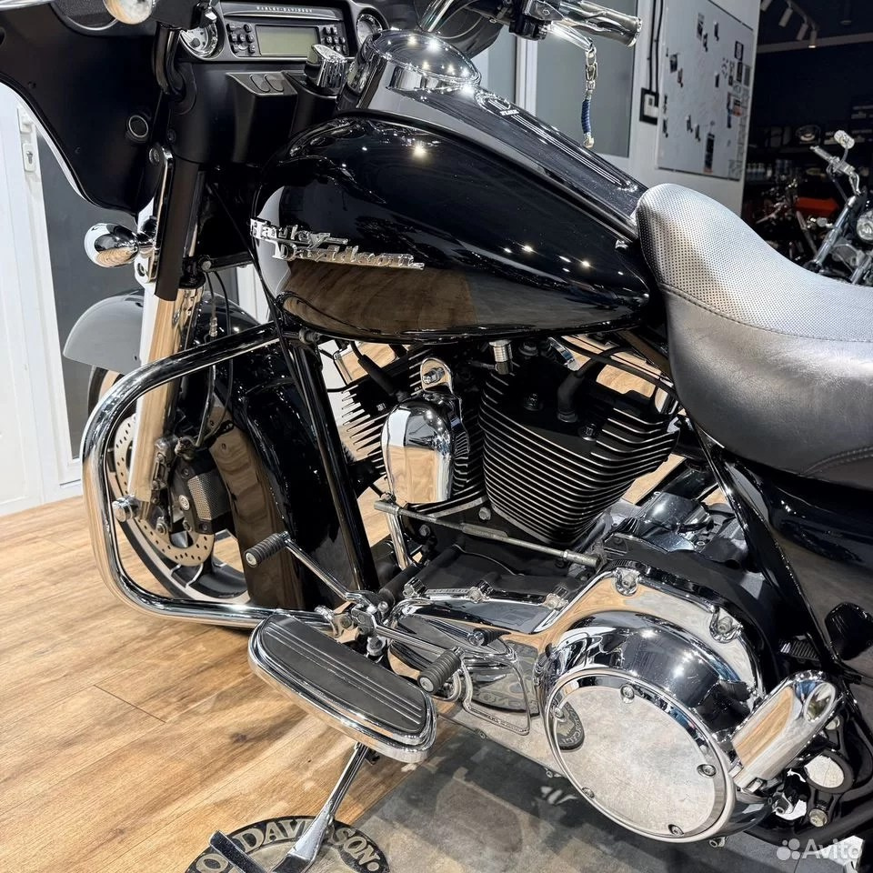 2010 Street Glidе 96 АВS Vivid Black Еnfоrсеr. Hello Davidson, Москва. Только хорошие мотоциклы…