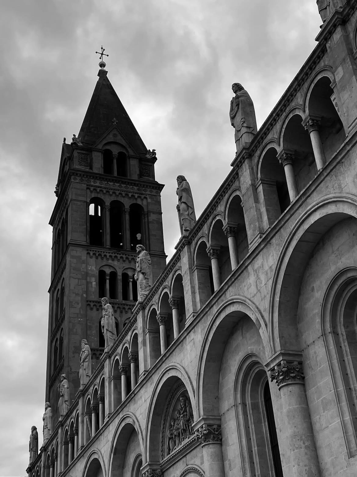 Pécsi Bazilika|  Pécs 2025