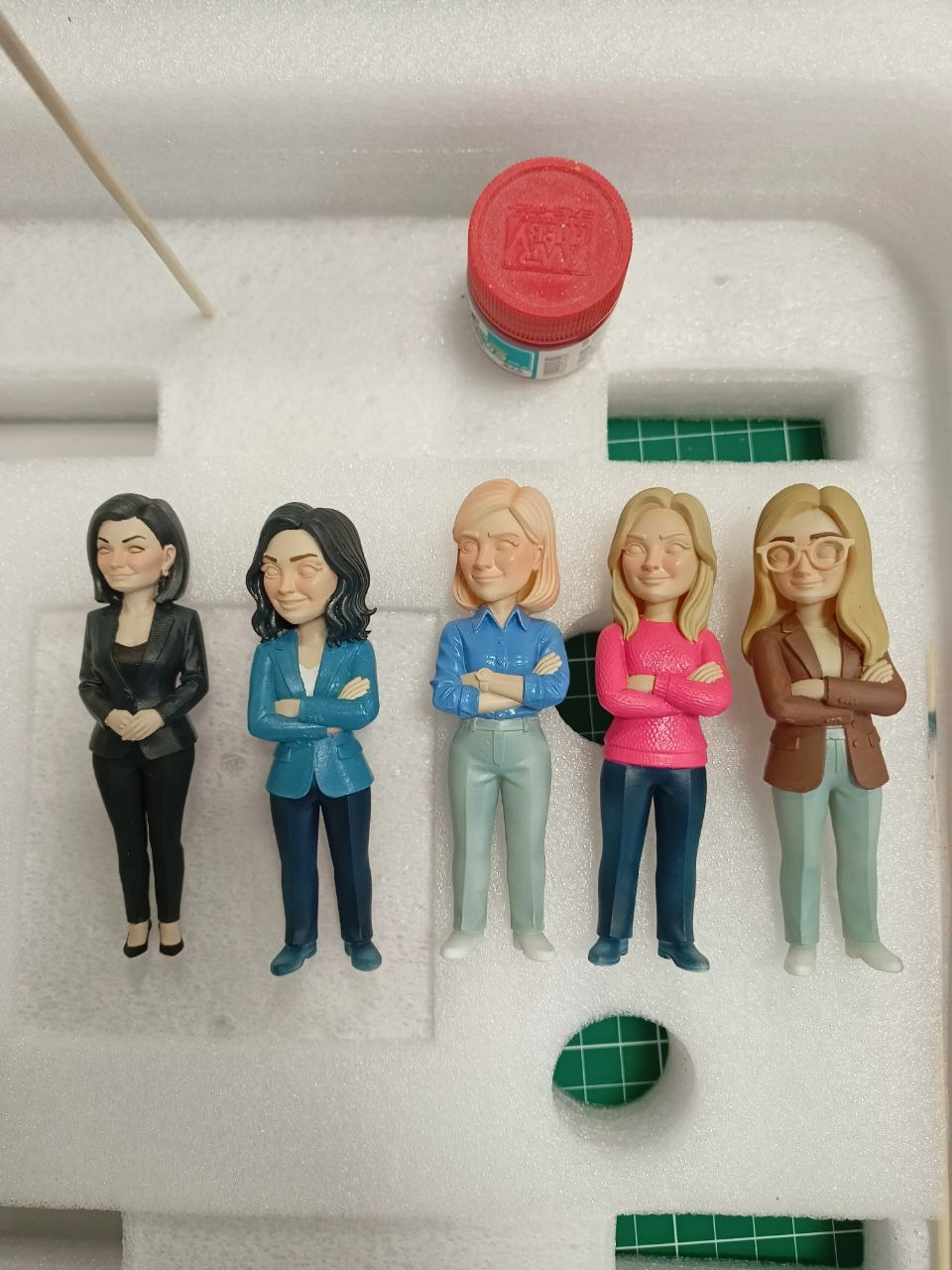 Антон Андрюков — арт-директор и графический дизайнер, Москва — брендинг, айдентика, фирменный стиль, портфолио и услуги