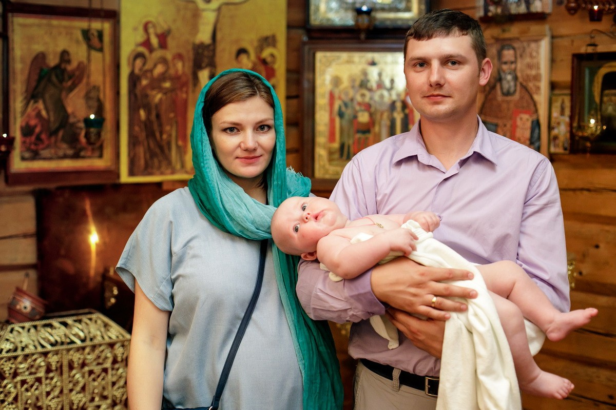 Крещение Храм всех Русских святых. п.Сосново. Фотограф на крещение в Санкт Петербурге